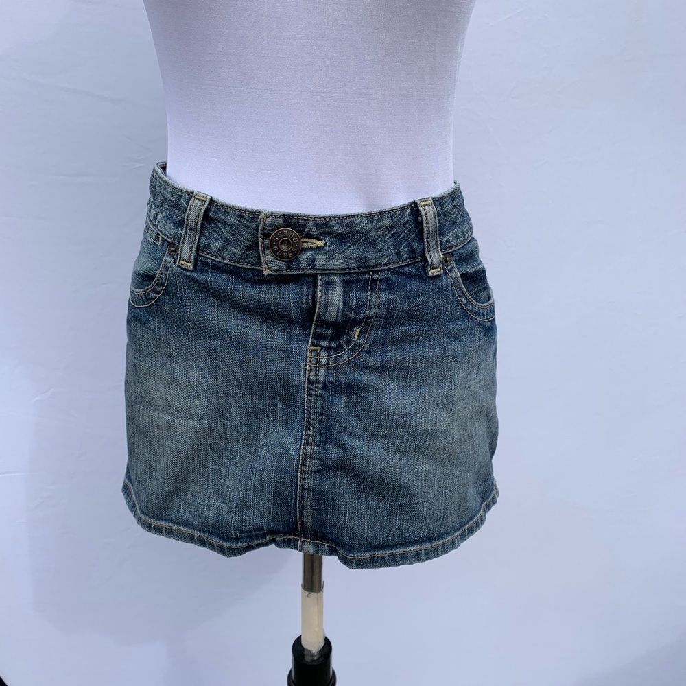 GUESS Jeans Skirt Size 31